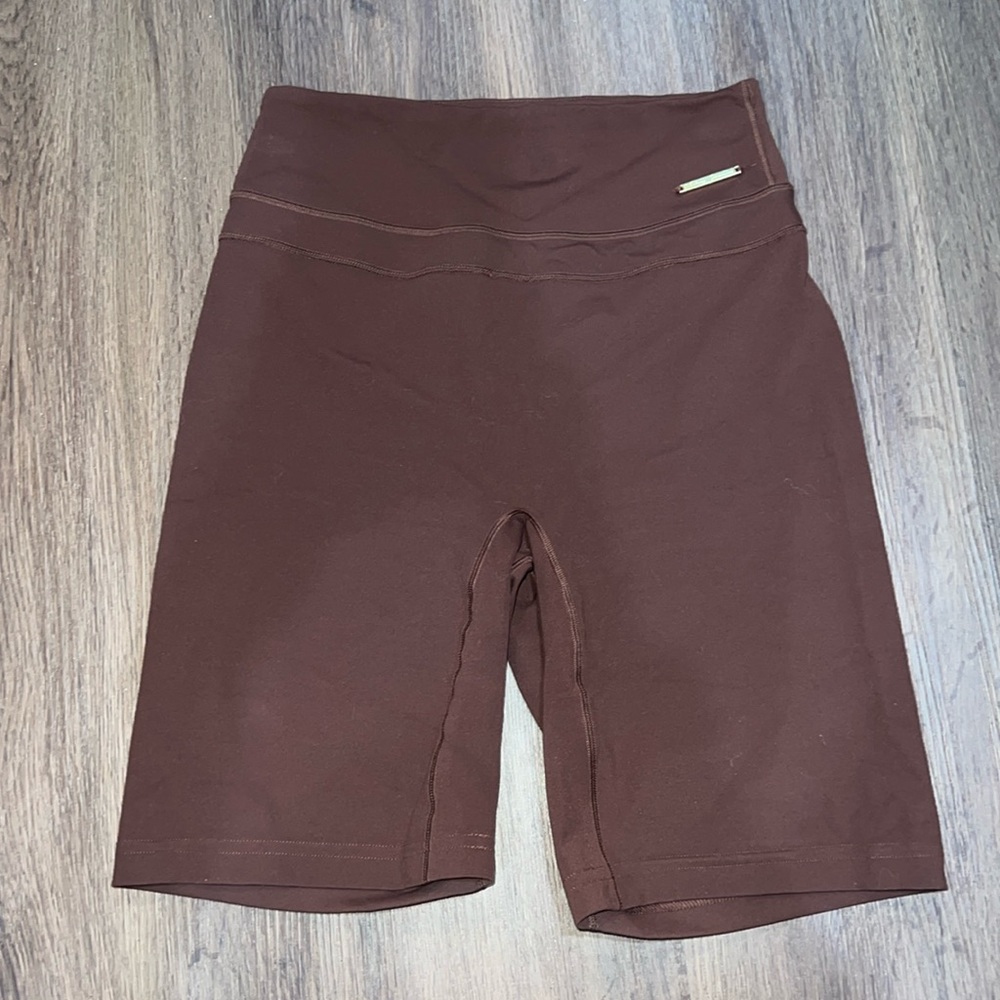 Gymshark Whitney Simmons V2 biker/cycling shorts Size M